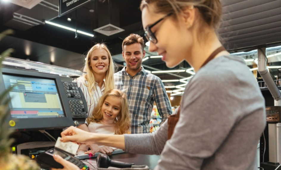 Retail & E-commerce